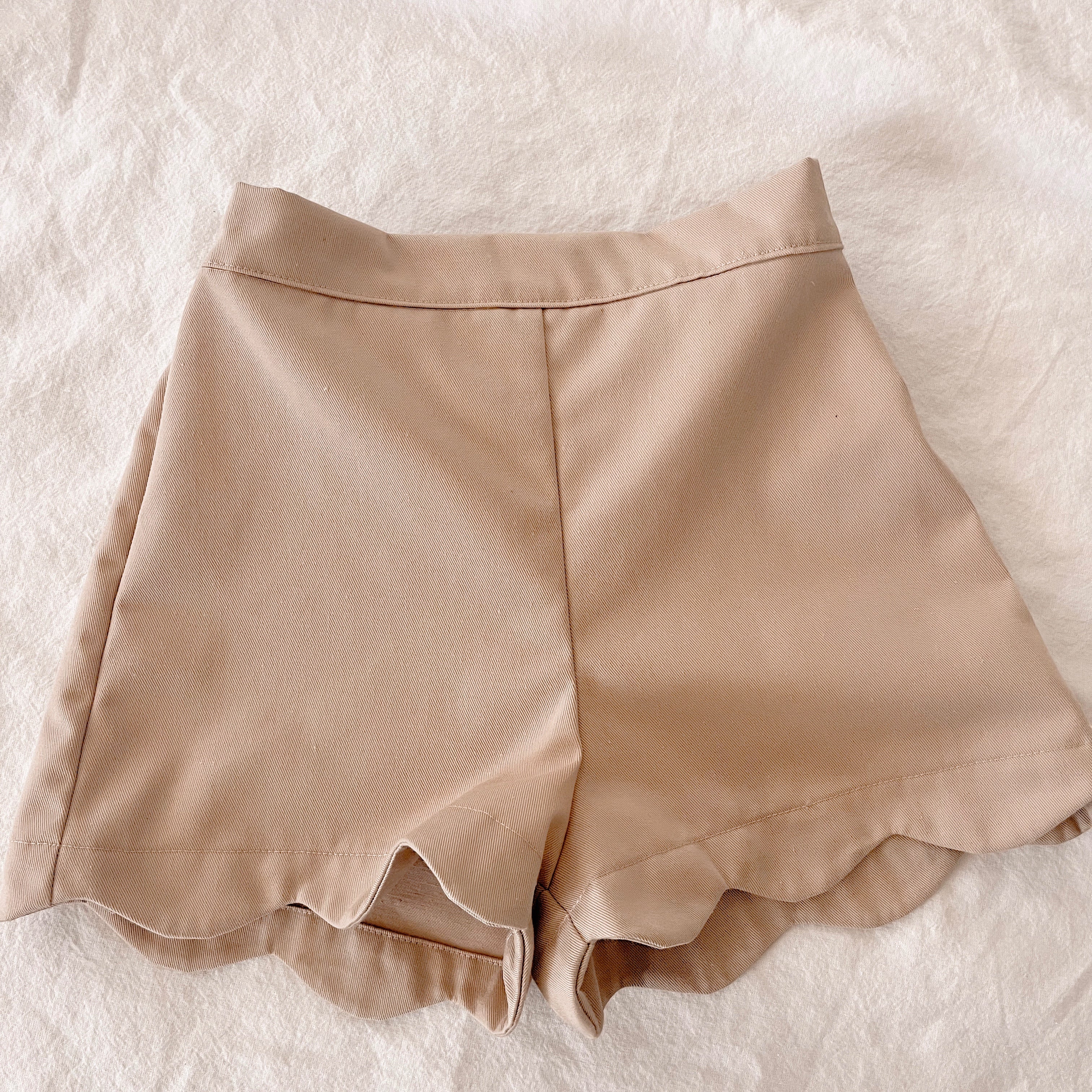 Short Suzanne